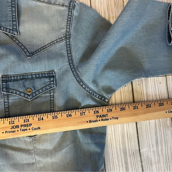 Wrangler Western Pearl Snap Denim Dress - Picture 4 of 5